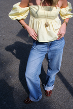 Gigi Off-shoulder top butter yellow